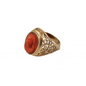 Gold camea signet ring in coral 19th century
