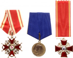 Satz von 2 Orden und 1 Medaille mit Dokumenten von Nikolaj Rodkiewicz - Schatzkammer Livland (Riga)