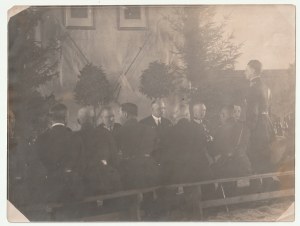 STAROGARD GDAŃSKI. Ein Satz von 2 Fotos, die Zeremonien mit der Teilnahme des 2. Regiments der Uhlener Legionäre zeigen