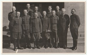MURNAU. Polish generals in Oflag VII A: in the front row, third from right, Wladyslaw Boncza-Uzdowski.
