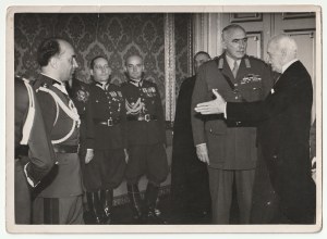 PHOTO de la visite du maréchal britannique Edmund Ironside. Juillet 1939