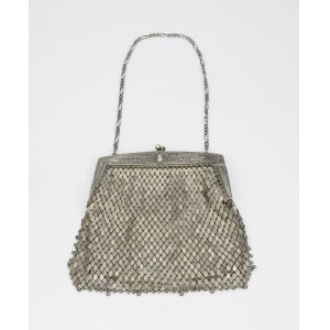 Ball handbag with chain