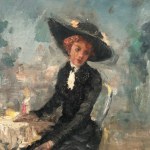UNBEKANNTE UNTERSCHRIFT, Frau in einem eleganten Kleid sitzt an einem kleinen Tisch