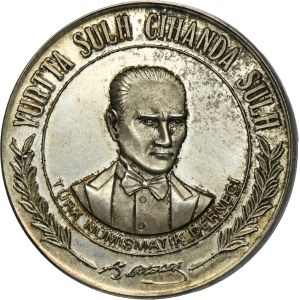 Türkiye, Medal on the Occasion of the 100th Anniversary of the Birth of Mustafa Kemal Atatürk 1981