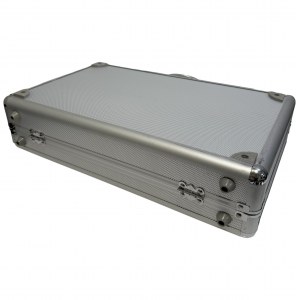 Aluminiowy kufer