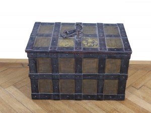 Iron chest, 17th century