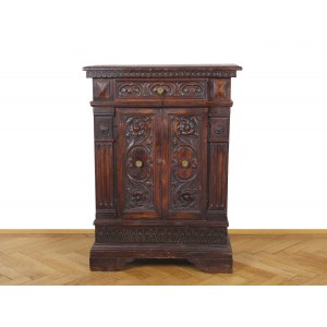 Petite demi-armoire, Italie, XVIIe siècle