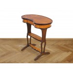 Small kidney-shaped table, Biedermeier, around 1830/40