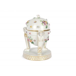 Lidded box, Meissen