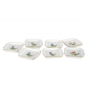 7 small bowls with floral motifs, Meissen