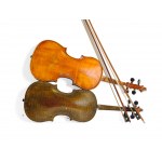 Lot mixte : 2 violons avec deux archets