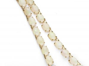 Necklace with opals