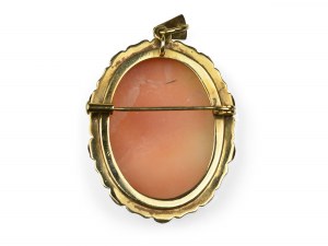 Brooch with cameo