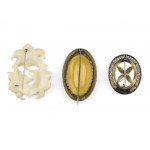 Mixed lot: 3 brooches