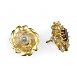 Pair of stud earrings