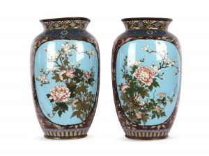 Pair of cloisonné vases, Japan, Meiji period, 1868-1912