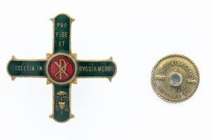 Odznaka - Krzyż Pro Fide et Ecclesia in Rvssia Merito