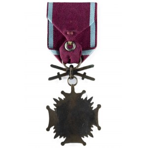 Krzyż Zasługi z Mieczami