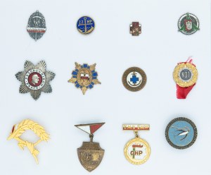 Jeu de badges PRL et III RP - 12 pièces