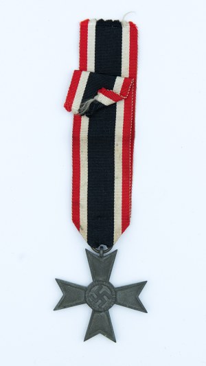 Silver War Merit Cross 1939 - Third Reich with original ribbon