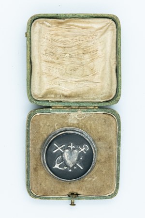 Patriotic / mourning brooch