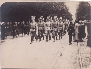 Foto di gruppo: truppa a cavallo Falcon di Cracovia (poi 2° reggimento Uhlan)