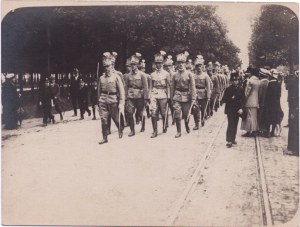 Gruppenfoto: Krakauer Falkenreiter-Truppe (später 2. Ulanen-Regiment)