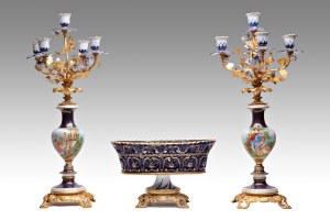 PAIR OF SEVRES-STYLE CANDLESTICKS AND PLANTERS | Giulia Mangani, Italy (Italian / Italy - 2nd half of the 20th century)