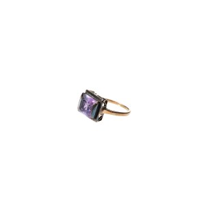 GOLD RING WITH AMETHYST | Czechoslovakia (Czechoslovakian / Czechoslovakia - 20th century)