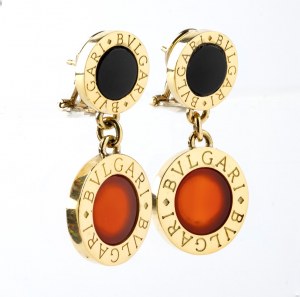 BULGARI: BVLGARI-BVLGARI collection, gold pendant earrings with carnelian and onix