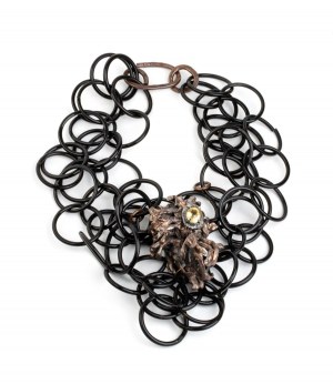 ISABELLA ASTENGO: Halskette aus Horn mit Silberalgen
