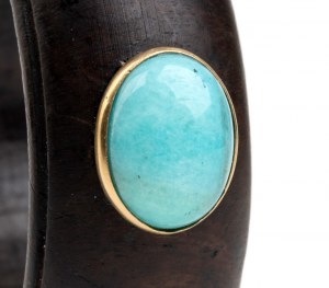 ISABELLA ASTENGO : Bracelet en bois avec turquoises