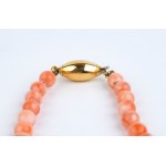 Zlatý růžový korálový náhrdelník