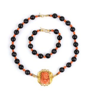 Coral onyx gold necklace and bracelet