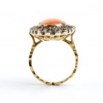 Złoty i srebrny pierścionek z koralem śródziemnomorskim