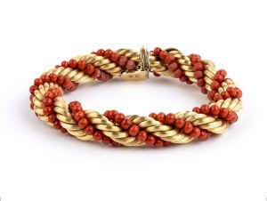 Semi-rigid gold bracelet with corals