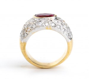 Gold ring with ruby and diamonds