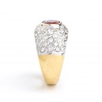Zlatý prsteň s rubínom a diamantmi