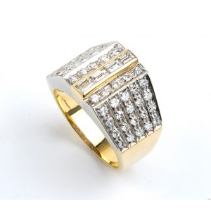 Gold diamond band ring