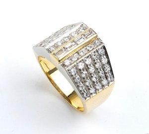 Gold diamond band ring