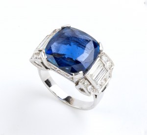 Bague en or blanc avec saphir bleu et diamant