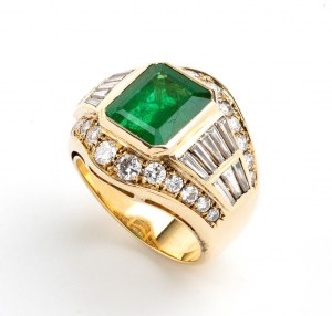 Smaragdový diamantový zlatý prsteň