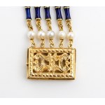 Goldarmband mit Perlen und Emaille