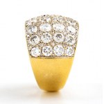 Diamond gold band ring