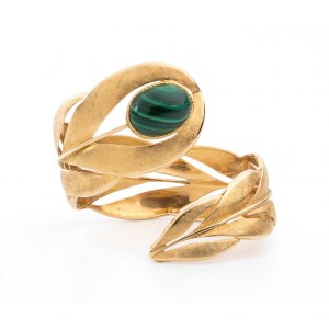 Gold rigid bracelet with malachite