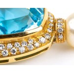 Diamentowy złoty naszyjnik z perłą i niebieskim topazem