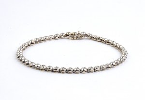 Diamond gold tennis bracelet