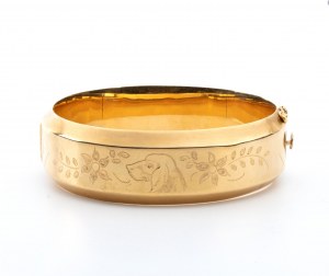 Bracelet rigide à anneaux en or