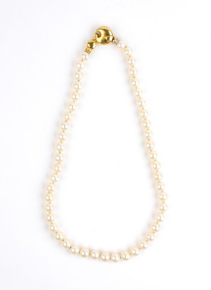 Collana di perle d'oro