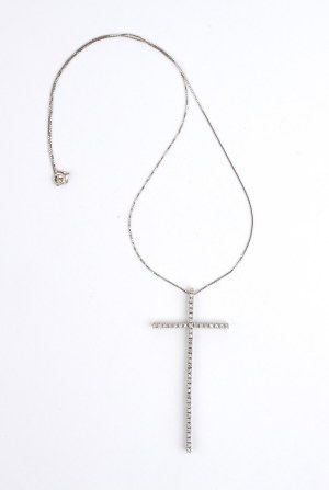 Diamond cross pendant necklace